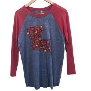 Next Level Apparel Graphic T-shirt‎ Size Medium